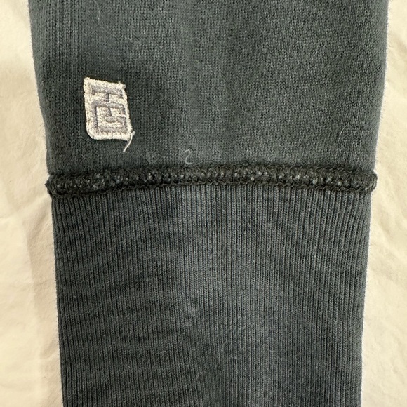 🏔️ Tailgate Rocky Mountain Green Sweatshirt - Medium - Picture 3 of 6